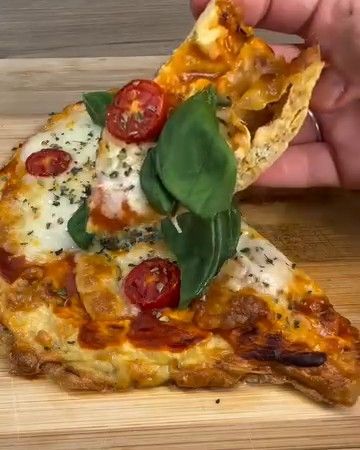 Pizza con base de pollo sin harinas