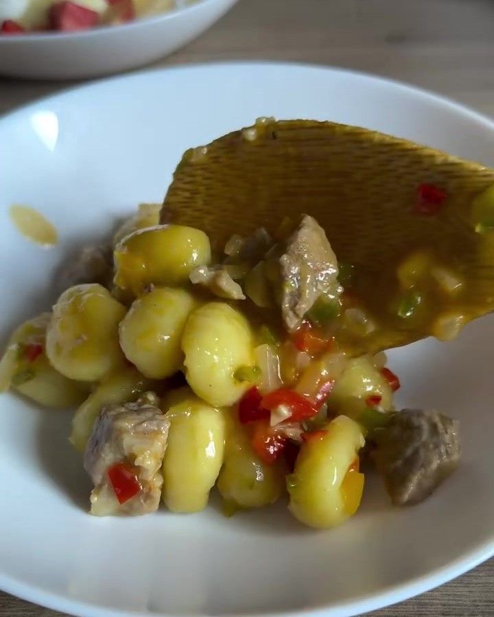 Plato de verduras con huevo