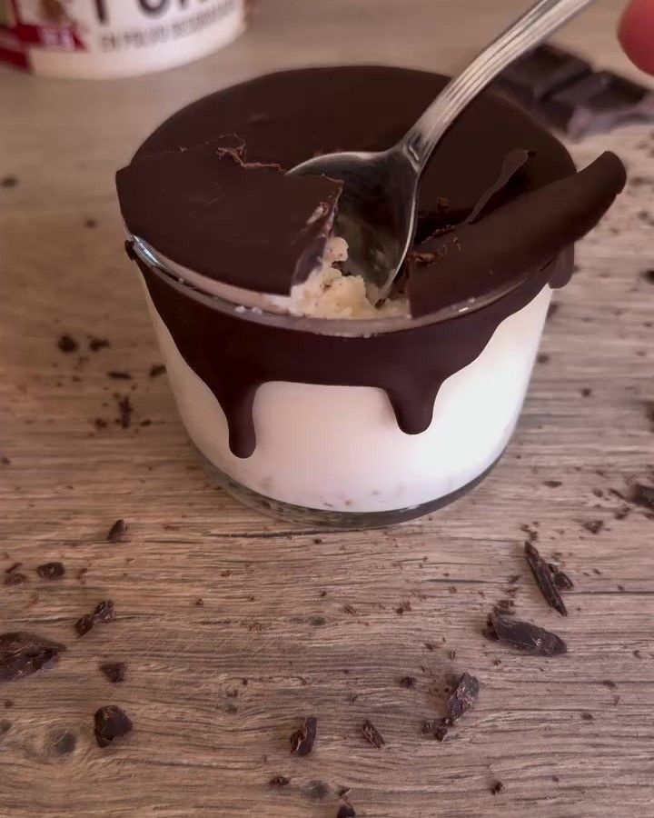Vasitos de cheesecake de macadamia